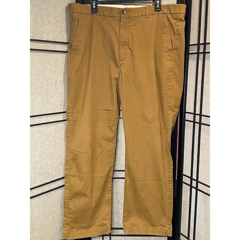 Casuals Roundtree & Yorke 42 X 30 Khakis Flat Front Men’s Trouser Pants